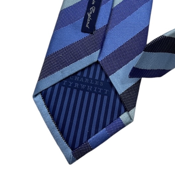 CHARLES TYRWHITT Blue Striped Silk LUXURY Tie HANDMADE ENGLAND - Picture 7 of 7